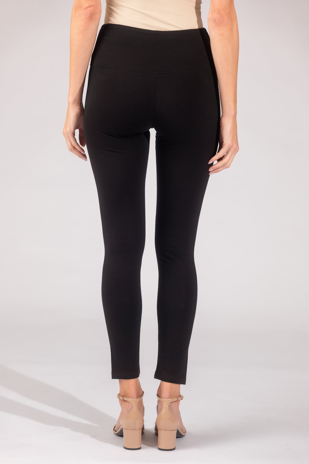 ComfyChic DuoFlex Leggings: Move Freely, Look Effortlessly Chic!